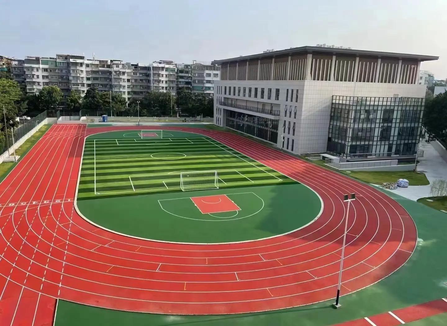 巴中市橡胶跑道塑胶篮球场 - 推荐